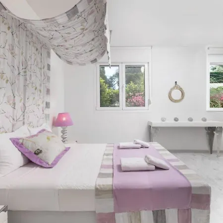 Holiday Home Theano Casa vacanze *